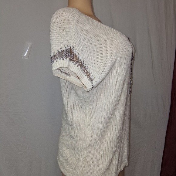 Jennifer Lopez Cream White Knit Blouse with Silver Chain Accents Size XL - Picture 6 of 16